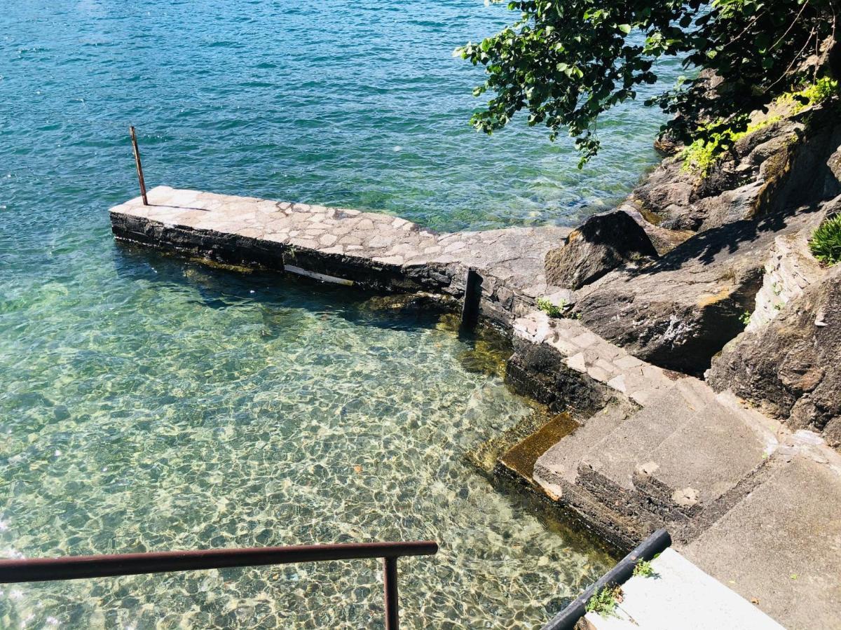 Lilli - Casa Sul Lago Dervio Exterior foto